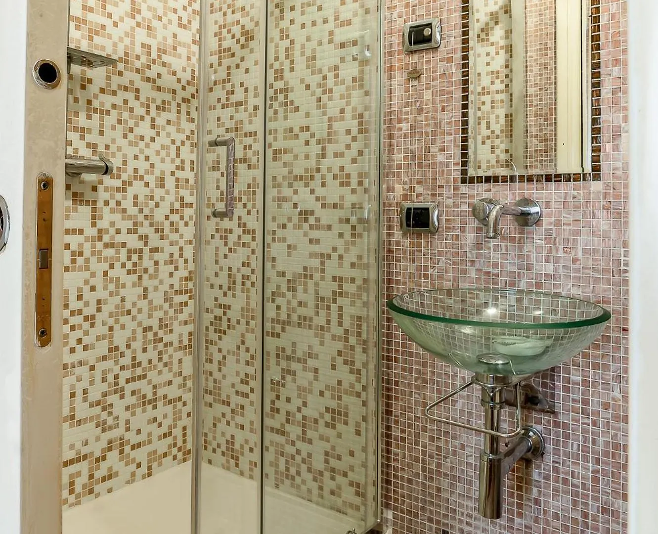 Downtown Luxury B&B - Termini Train Station Rome 0*,  Italy